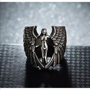 Nude Angel Ring adjustable size 8-9